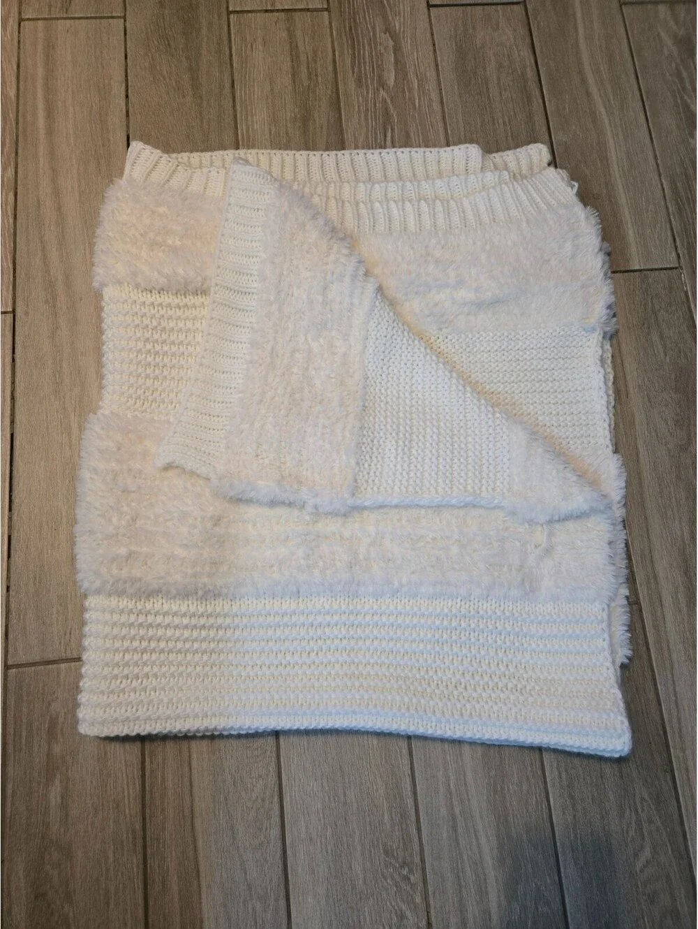Decosy Cable Knit Faux Rabbit Fur Throw Blanket White 72x64
